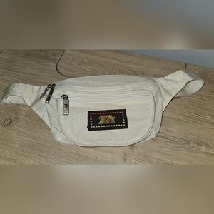 Vintage TA 90s White Fanny Pack 3 Pockets